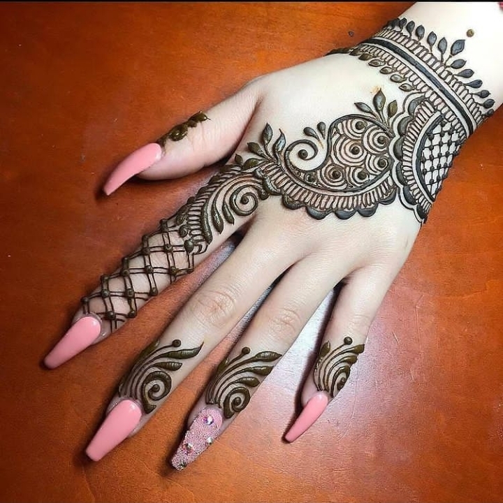 arabic finger mehndi design