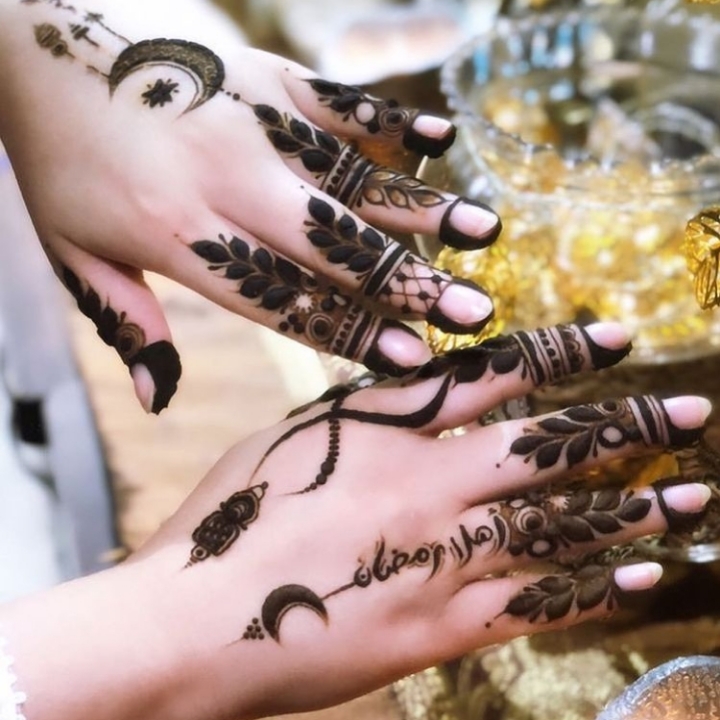 Trendy Finger arabic henna | Photo Gallery - Wedandbeyond.com
