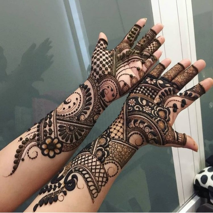 Bridal Mehndi Designs for Full Hand