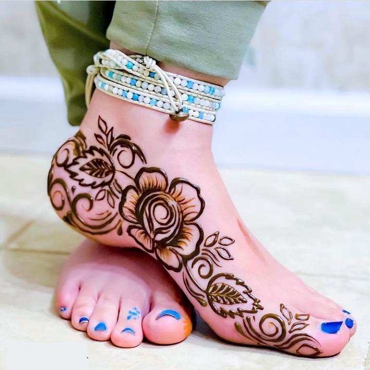 1,200+ Mehndi Design For Bridal Stock Photos, Pictures & Royalty-Free  Images - iStock