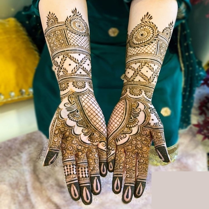 Full Henna Design for Brides