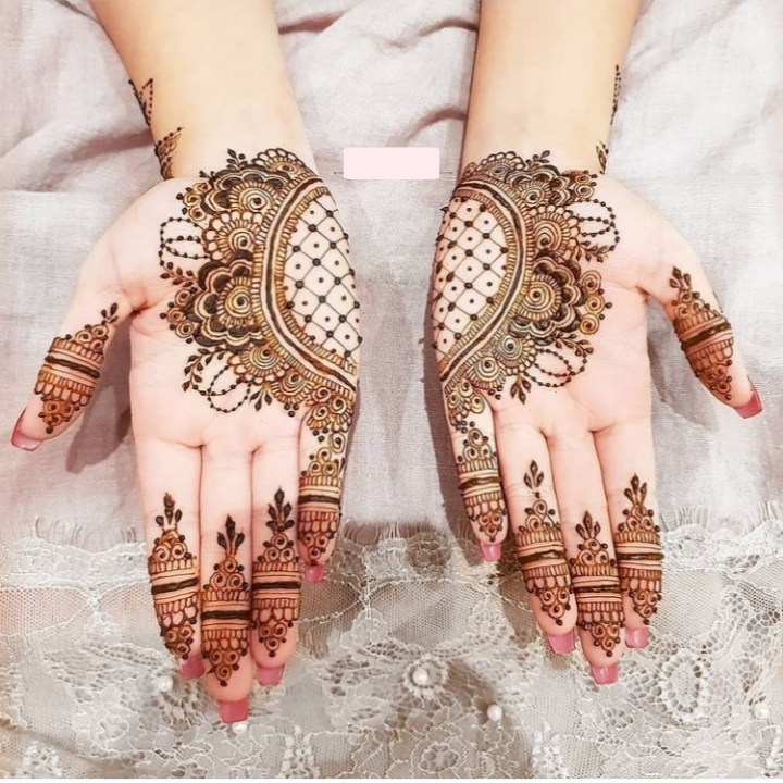 Henna Hand Design