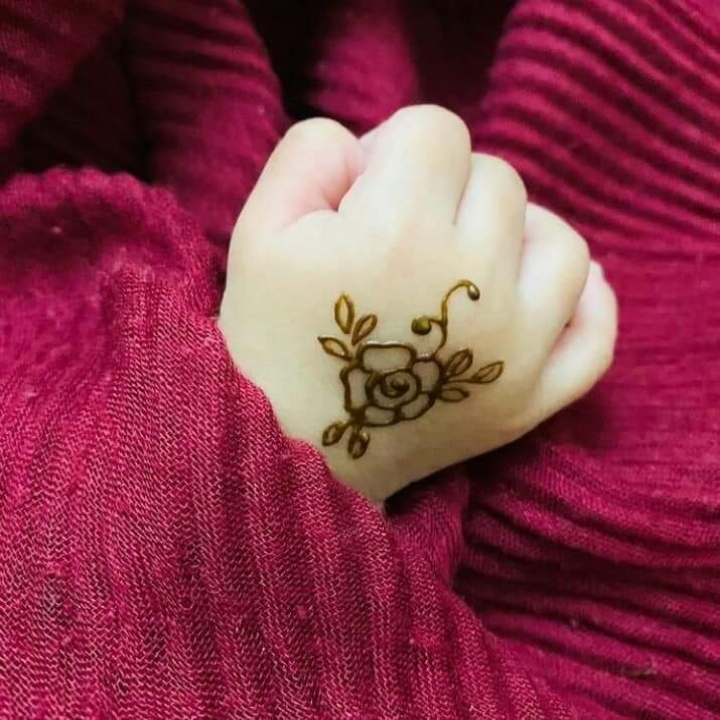 Baby Henna Design