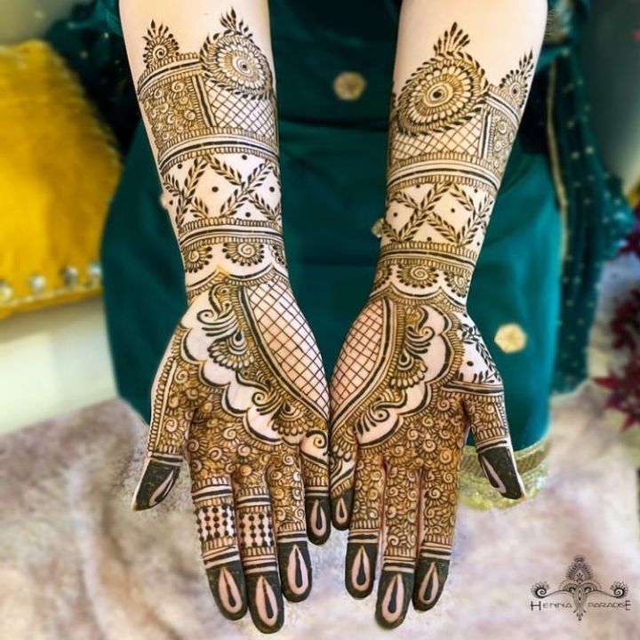 Latest Bridal Mehndi Design For Full Hand