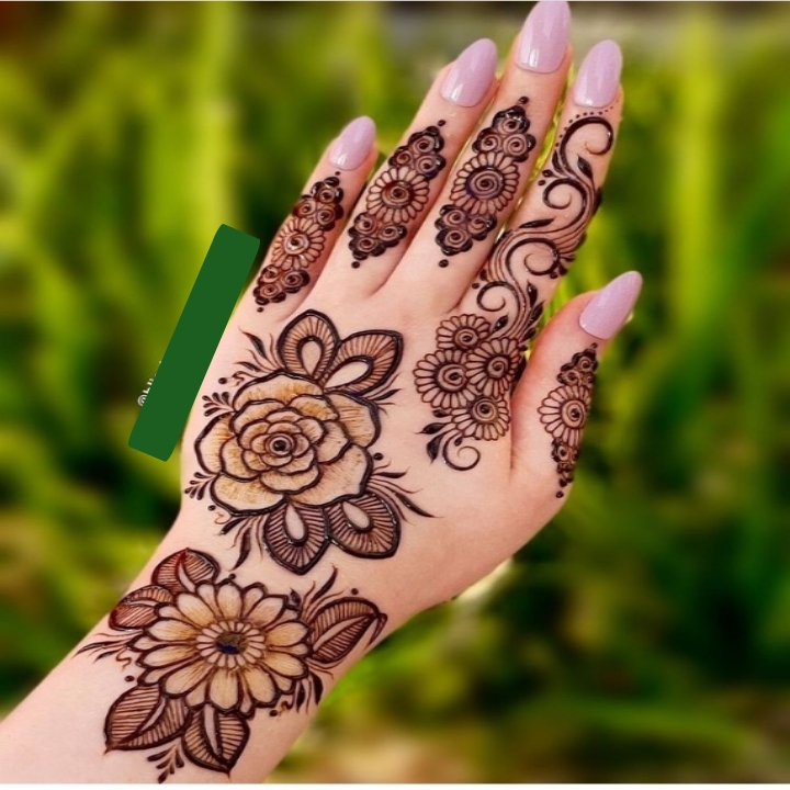 Flower Mehndi Design Simple