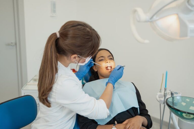 Choosing The Right Cosmetic Dentist In Adelaide: Factors To Consider