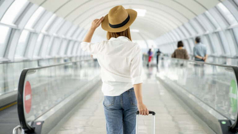 Tips For Staying Safe While Traveling