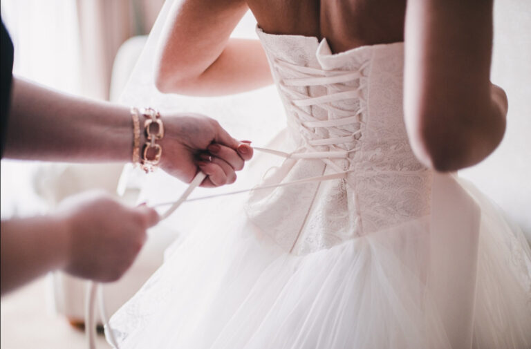 5 Pro Tips to Help You Find the Perfect Wedding Dress Style