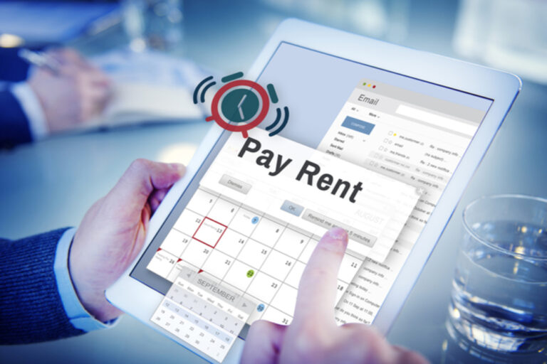 4 Reasons for Landlords to Adopt Online Rent Collection